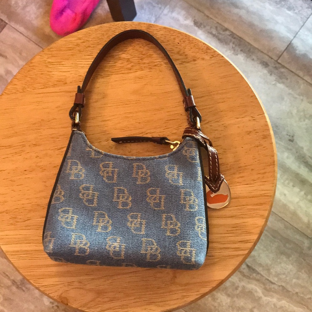 Dooney and Bourke bitsy bag